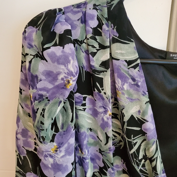 Lantern Sleeve Shirred Waist Ruffle Dress - New - Picture 8 of 12